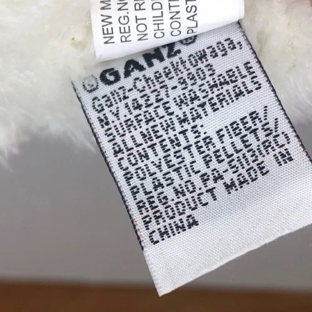 Ganz white polar bear